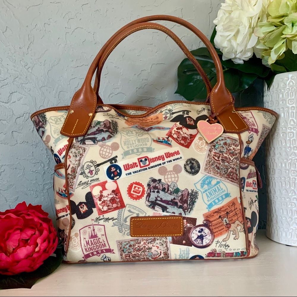 ⭐️Disney Dooney & Bourke⭐️40th Anniversary Kristen